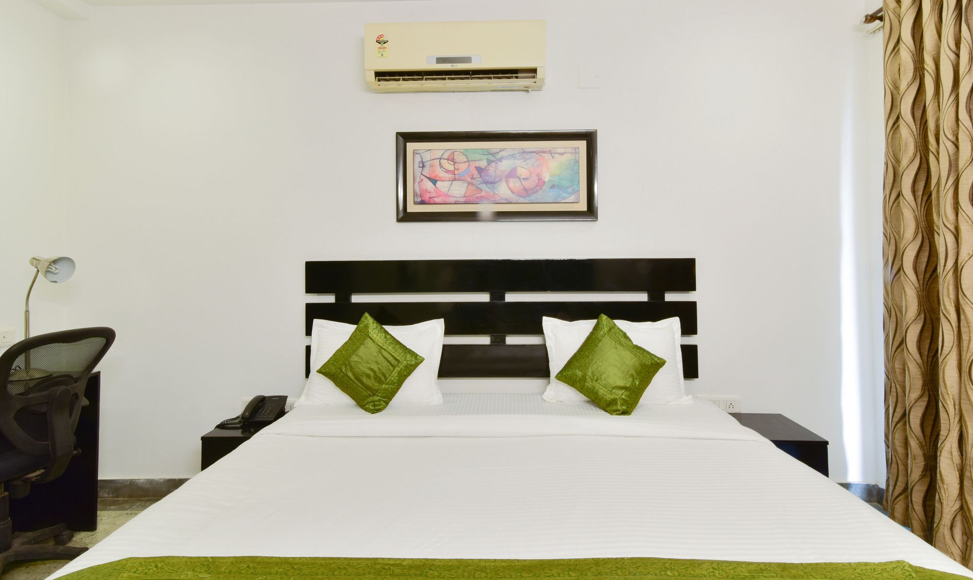 Hotel Itsy By Treebo - Aayu Residency à Gurgaon Extérieur photo