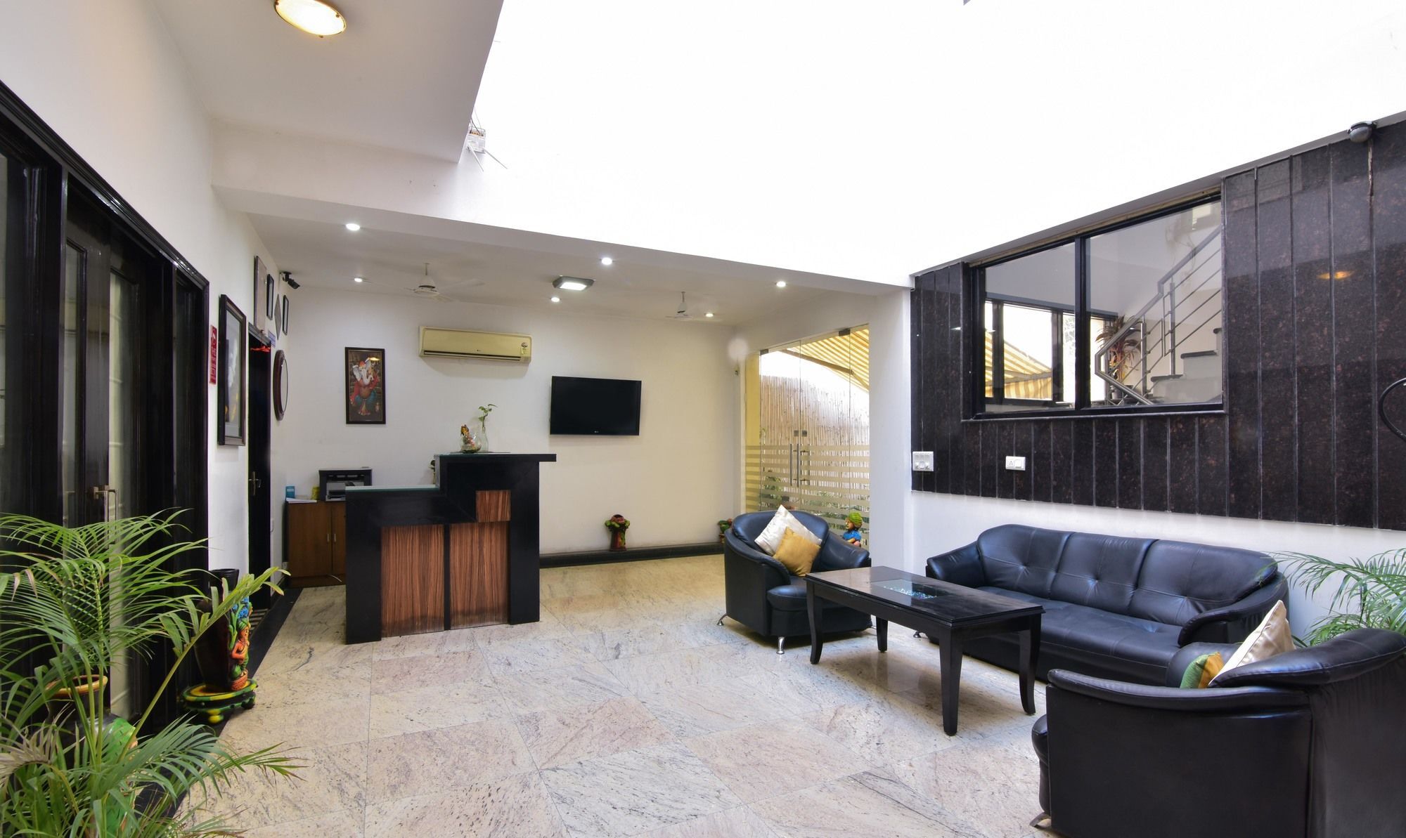 Hotel Itsy By Treebo - Aayu Residency à Gurgaon Extérieur photo