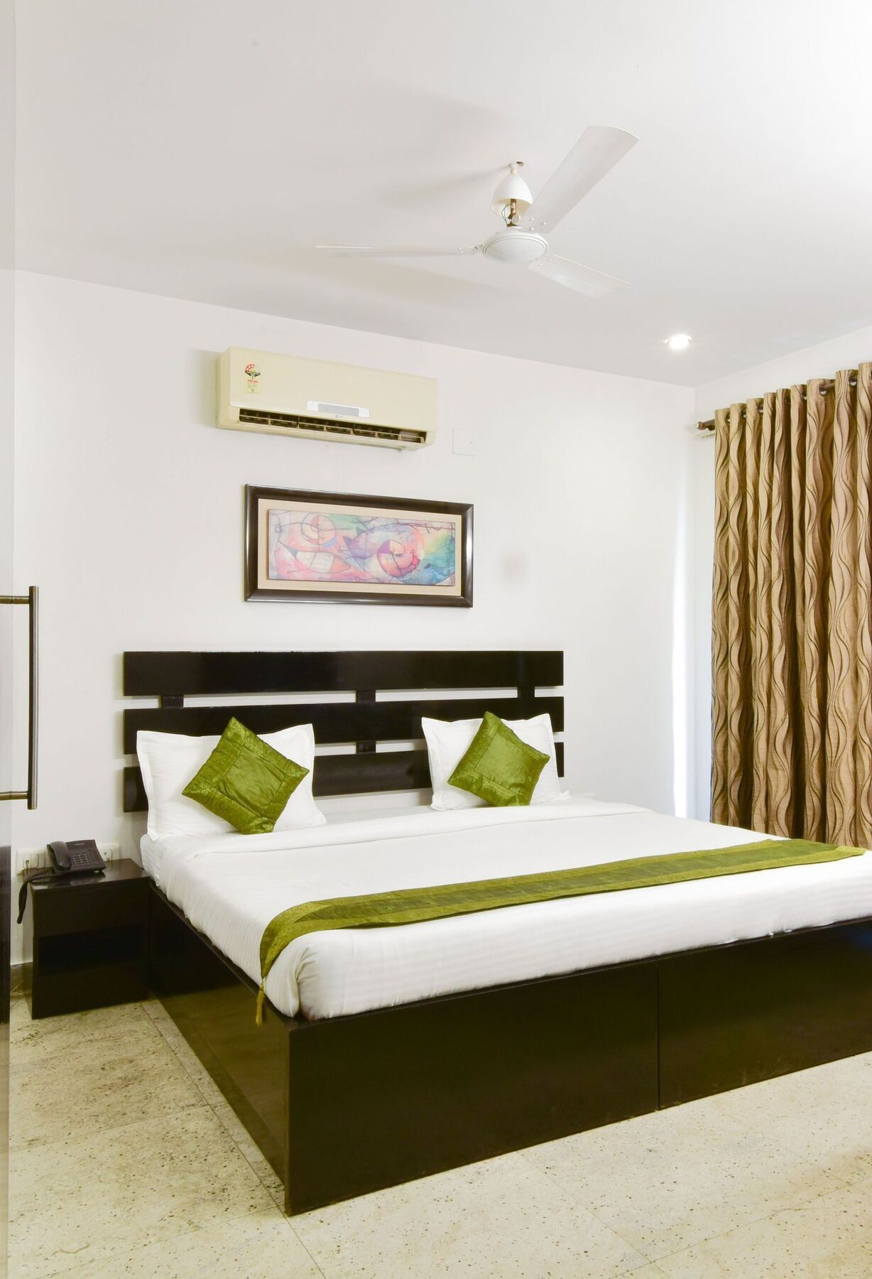 Hotel Itsy By Treebo - Aayu Residency à Gurgaon Extérieur photo